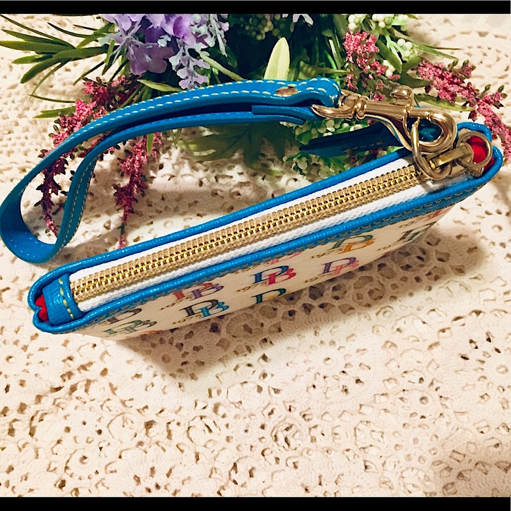 🌈SOLD🌈 Dooney Bourke 1975 Multicolor Wristlet🌈 - Picture 8 of 9